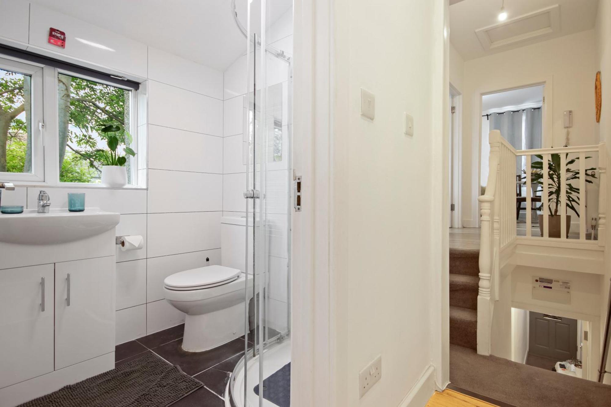 Modern 2 Bed East London Home By Rebby Properties Sleeps 5 Near Canning Town Station Exterior foto